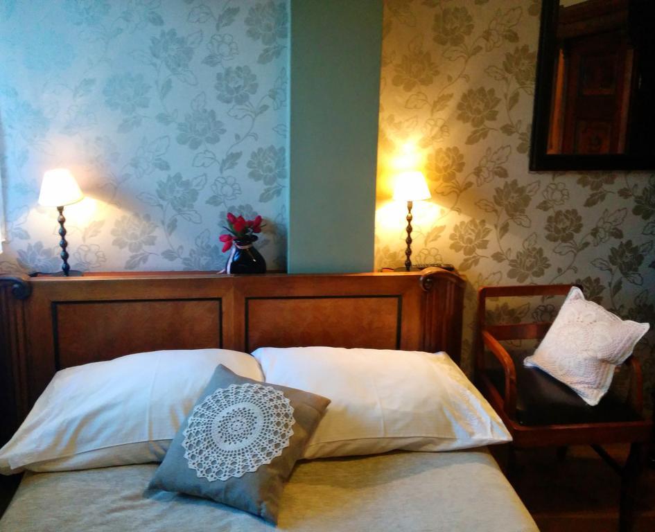 Bed and Breakfast Dom Na Rozcesciu Koniaków Habitación foto